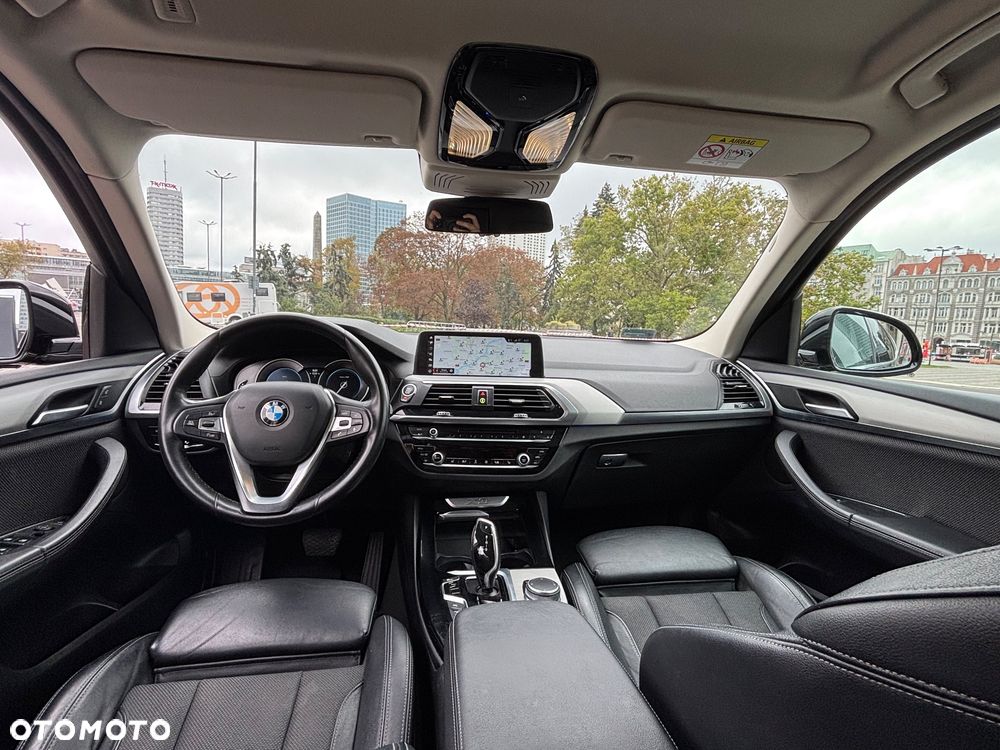 BMW X3 xDrive20i Luxury Line - 8