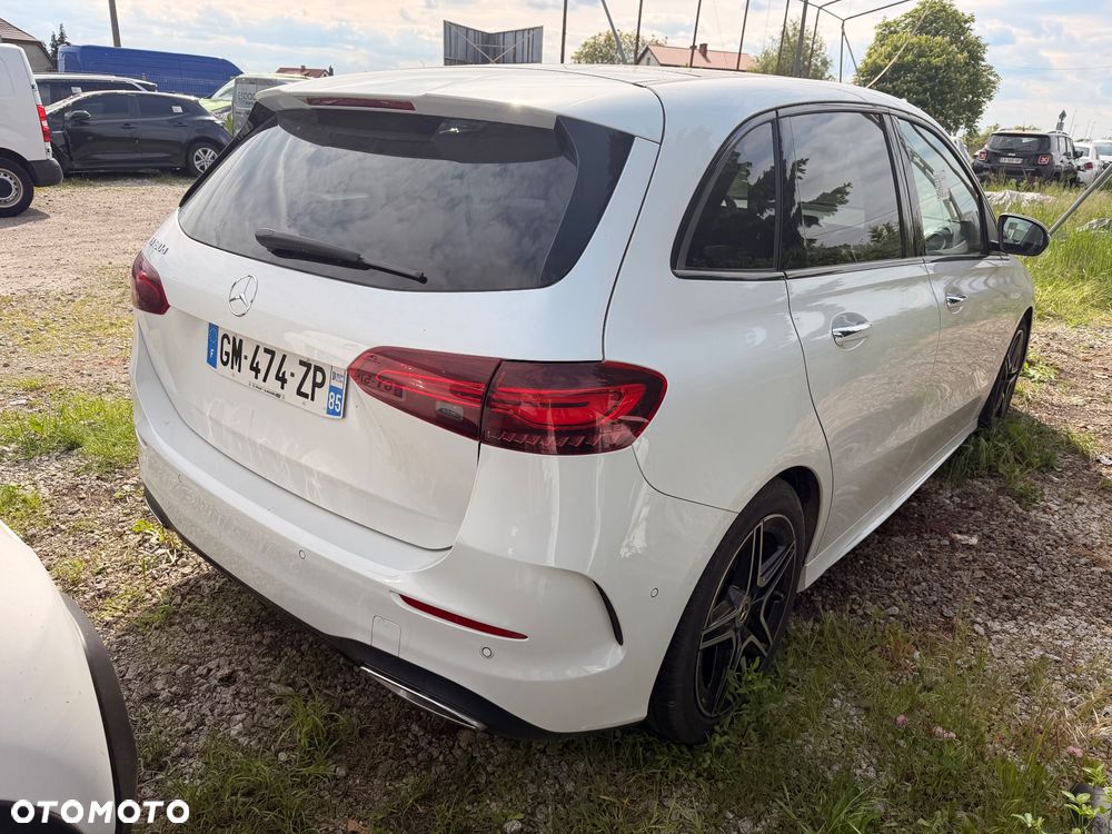 Mercedes-Benz Klasa B 180 d AMG Line 8G-DCT - 6