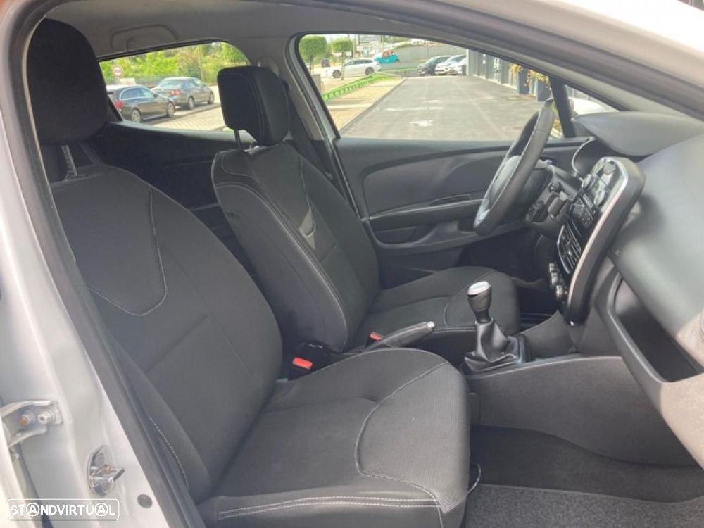 Renault Clio 1.5 dCi Zen - 24