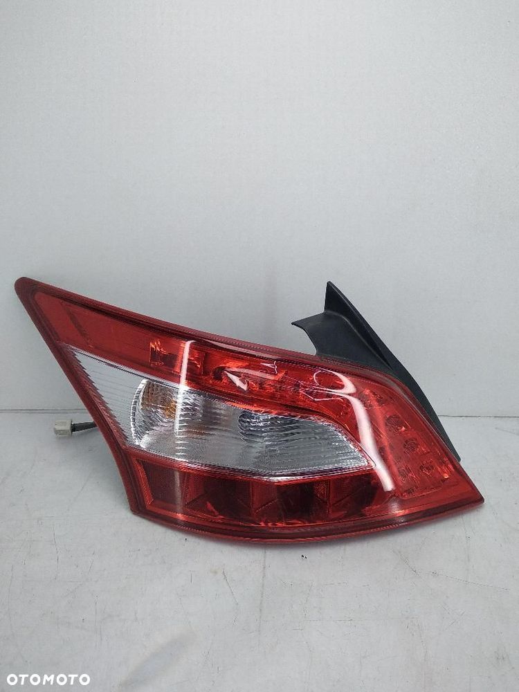LAMPA TYŁ LEWA TYLNA NISSAN MAXIMA V 2011+ STANLEY P6775 - 2