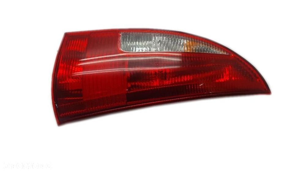 LAMPA TYŁ TYLNA PRAWA W BŁOTNIK MAZDA PREMACY I EU - 1