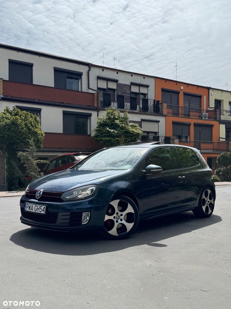 Volkswagen Golf ver-2-0-tsi-gti-dsg - 1