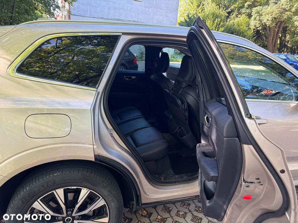Volvo XC 60 B4 D AWD Plus Bright - 10