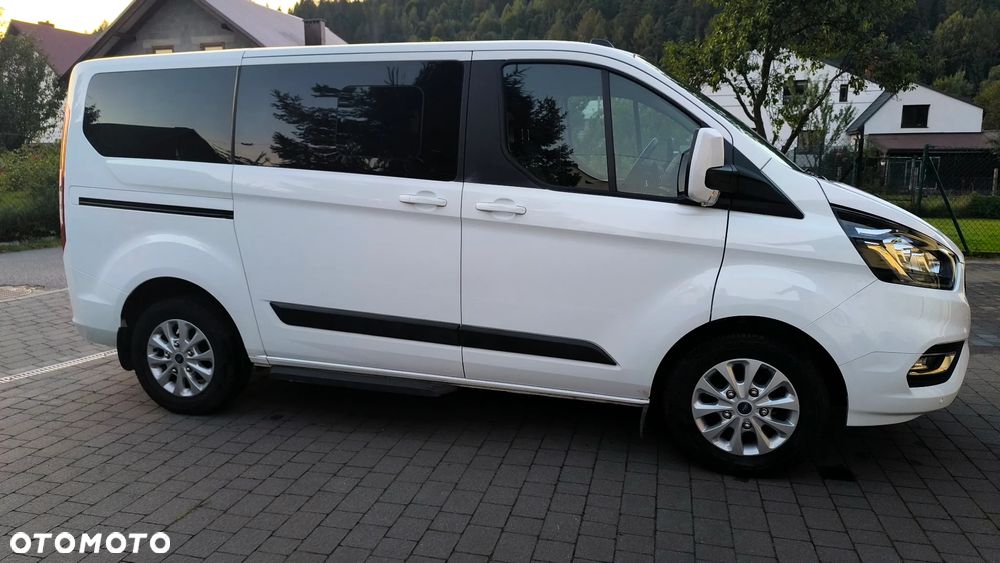 Ford Tourneo Custom 2.0 EcoBlue L1 Titanium - 19