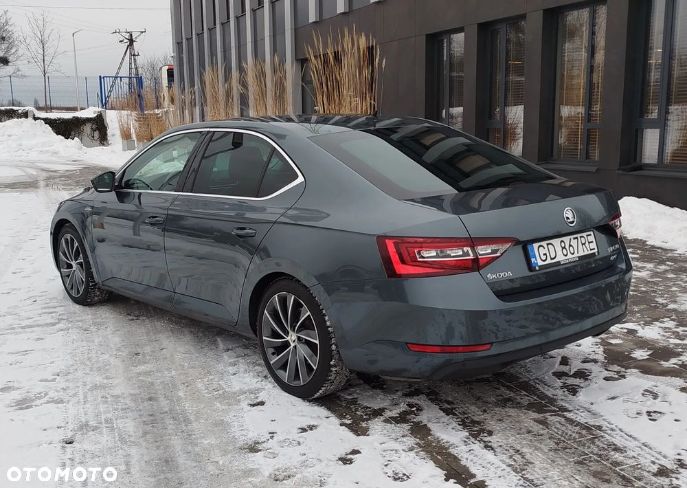 Skoda Superb 2.0 TDI 4x4 L&K DSG - 3