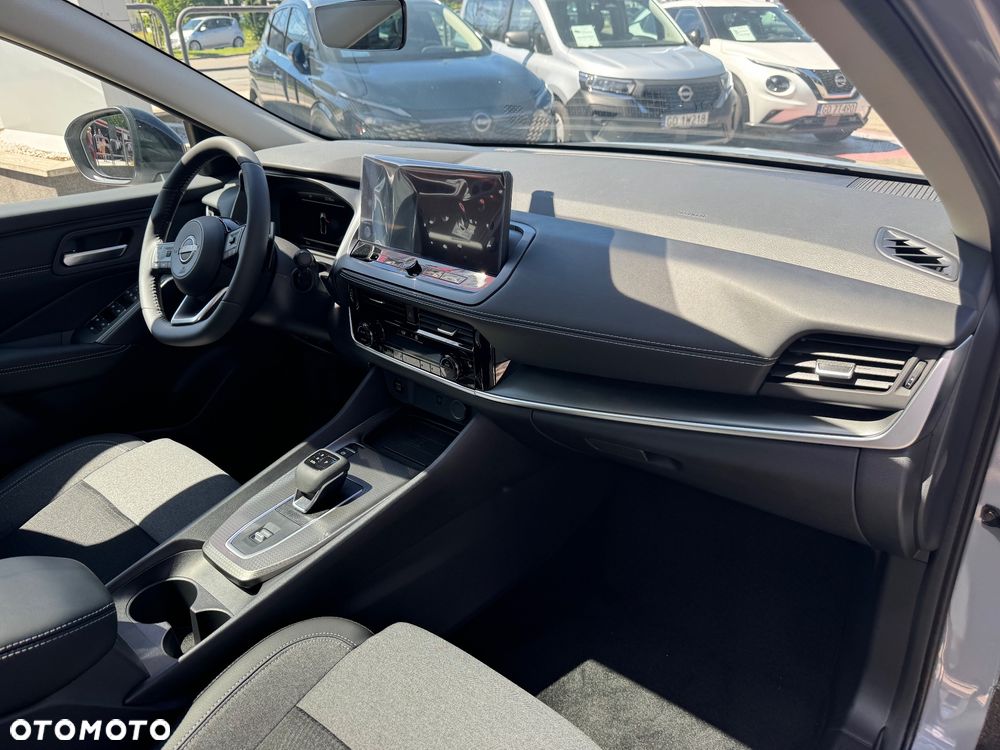Nissan Qashqai 1.3 DIG-T MHEV N-Connecta Xtronic - 12