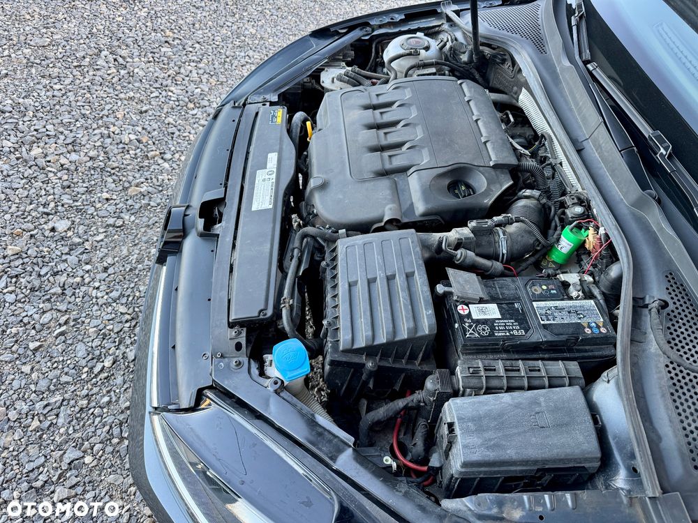 Volkswagen Golf - 39