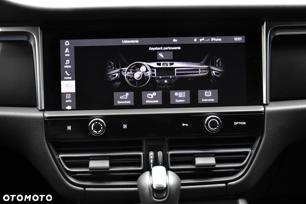 Porsche Macan T - 33