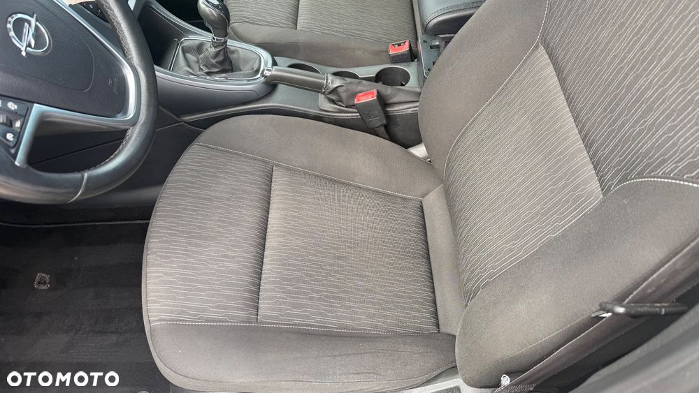 Opel Astra 1.6 CDTI Dynamic - 11