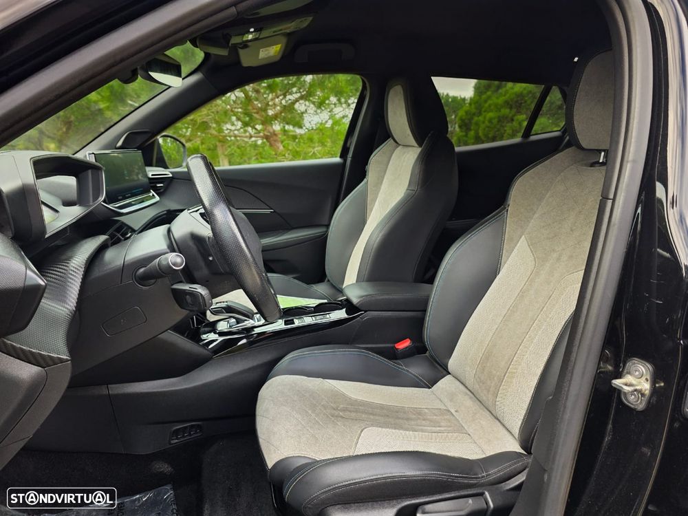 Peugeot e-2008 GT - 10