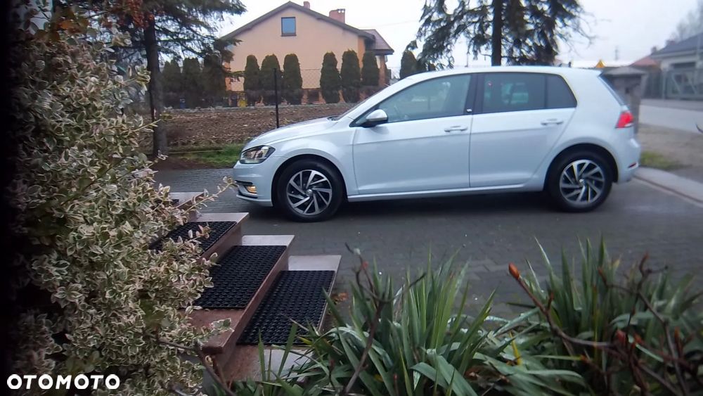 Volkswagen Golf 1.6 TDI Sound - 1