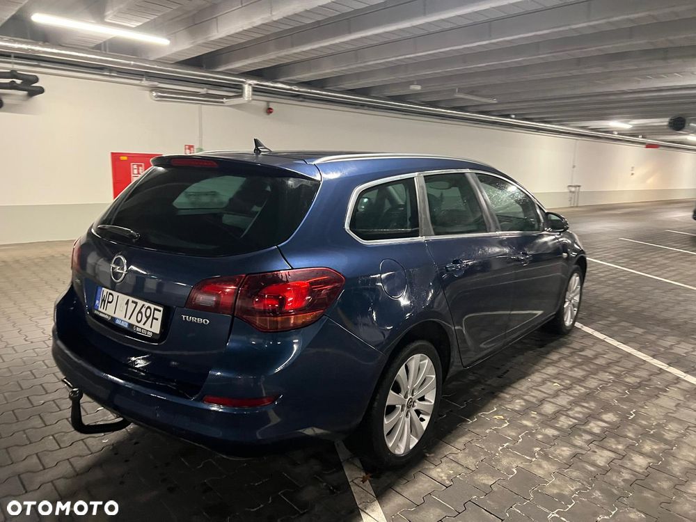 Opel Astra 1.4 Turbo - 9