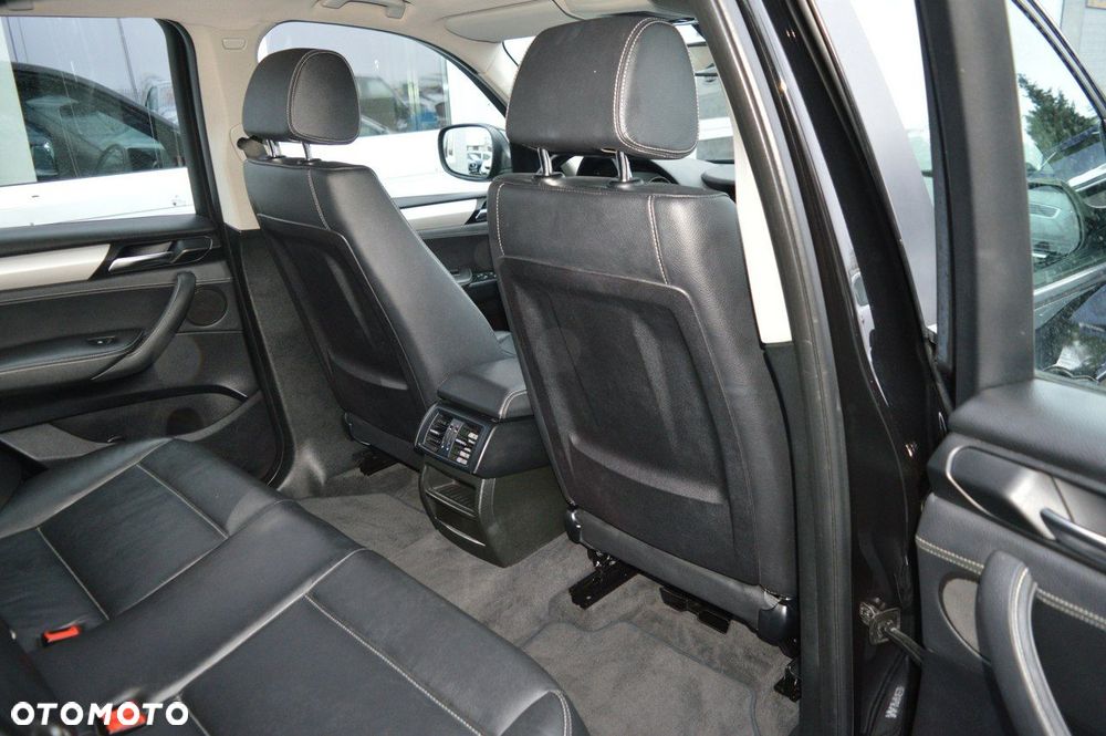 BMW X3 xDrive20d Blue Performance - 28