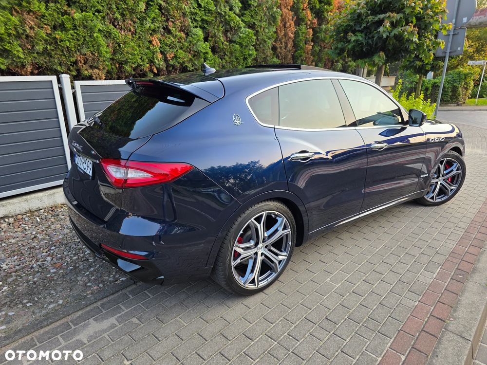 Maserati Levante S Q4 GranSport - 12