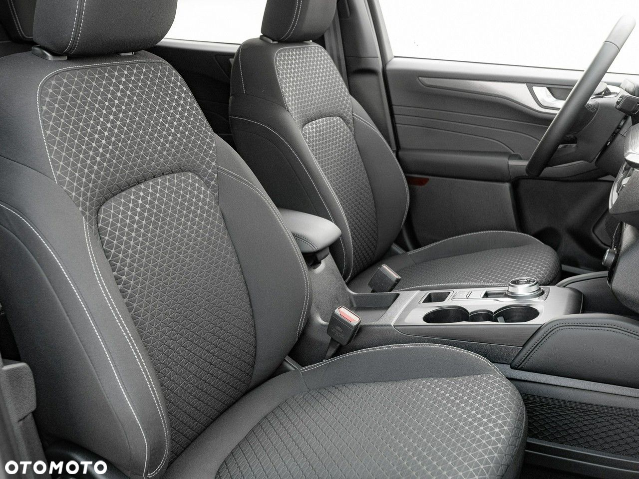 Ford Kuga 1.5 EcoBoost FWD Titanium - 32