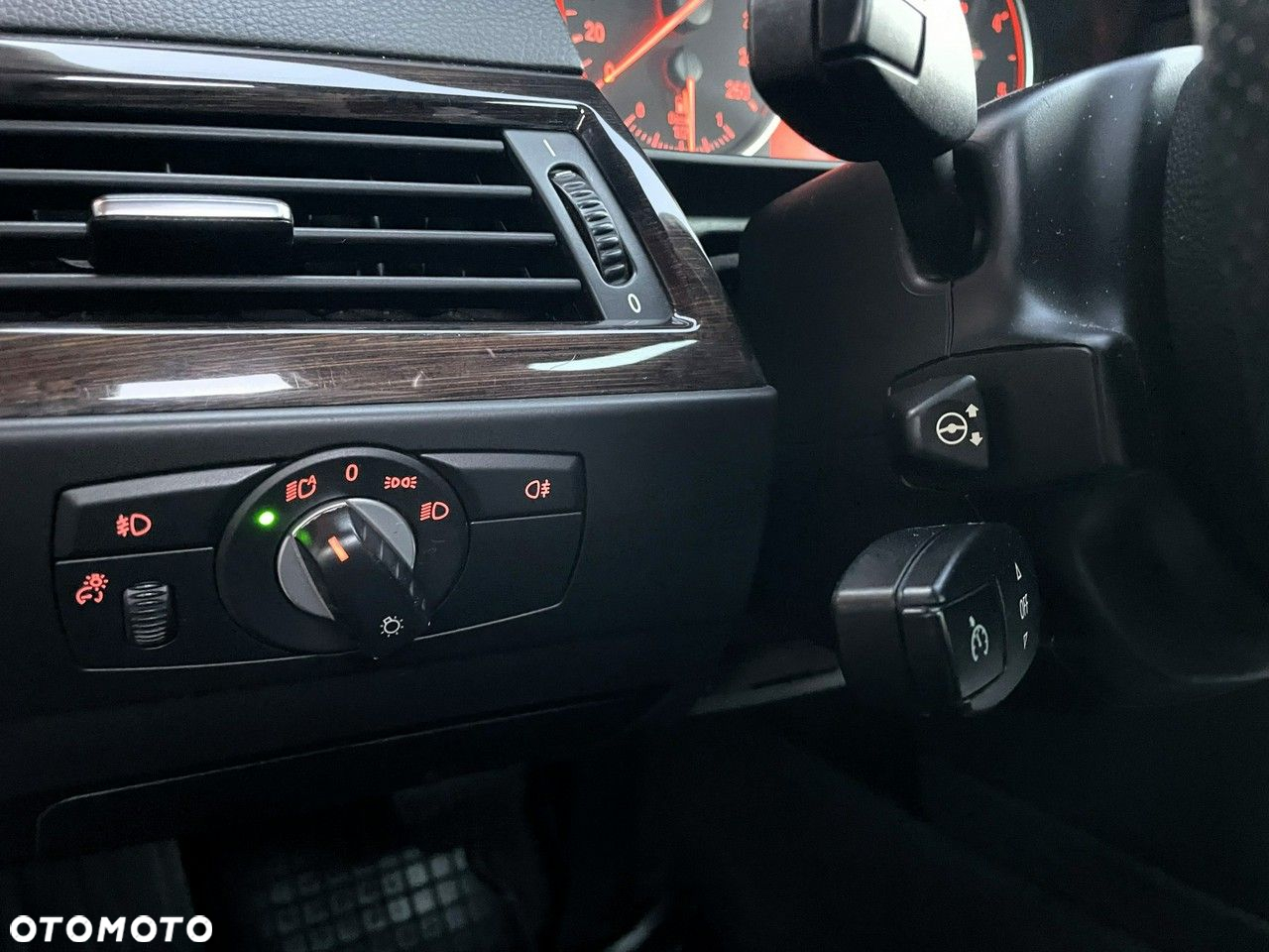 BMW Seria 5 520d Touring - 16