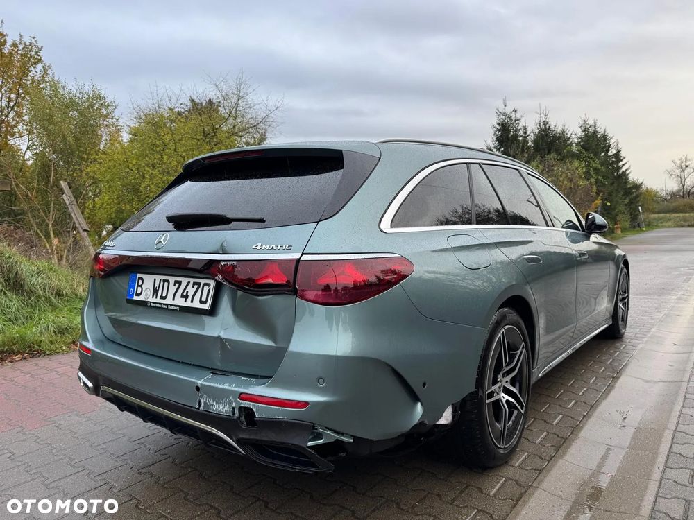 Mercedes-Benz Klasa E 220 d T 4Matic 9G-TRONIC Edition AMG Line - 13