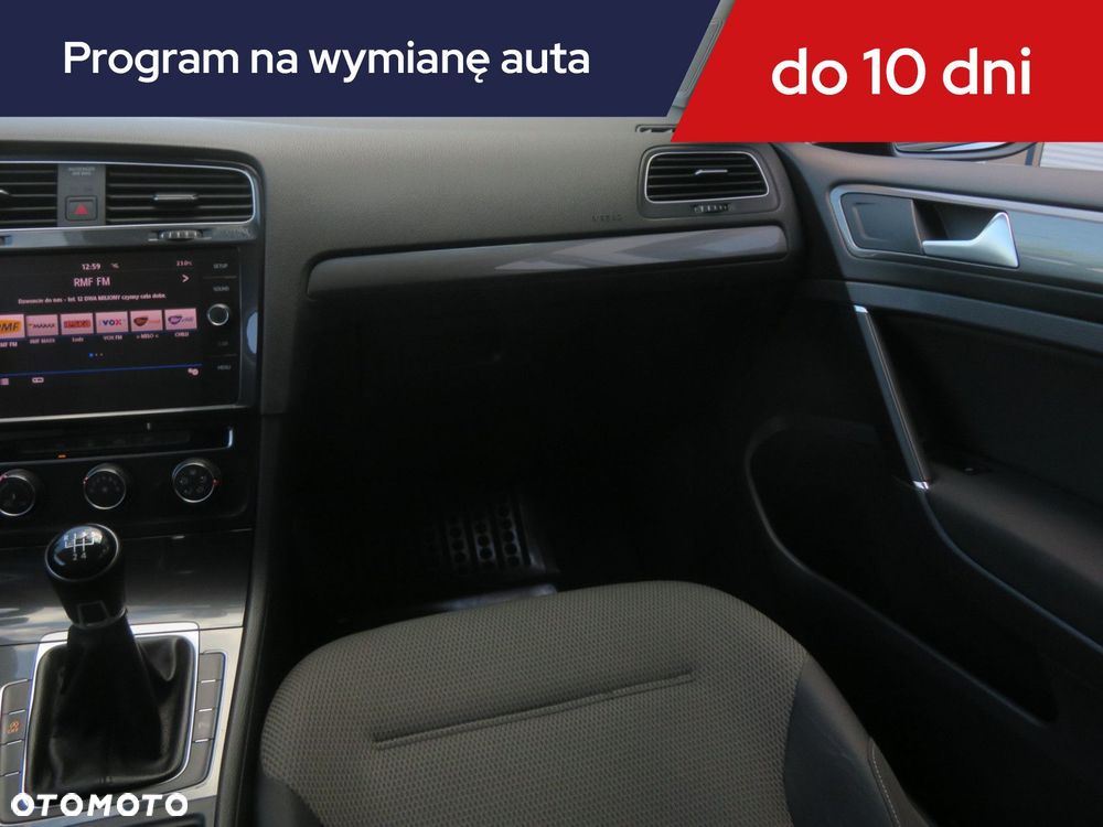 Volkswagen Golf Variant - 10