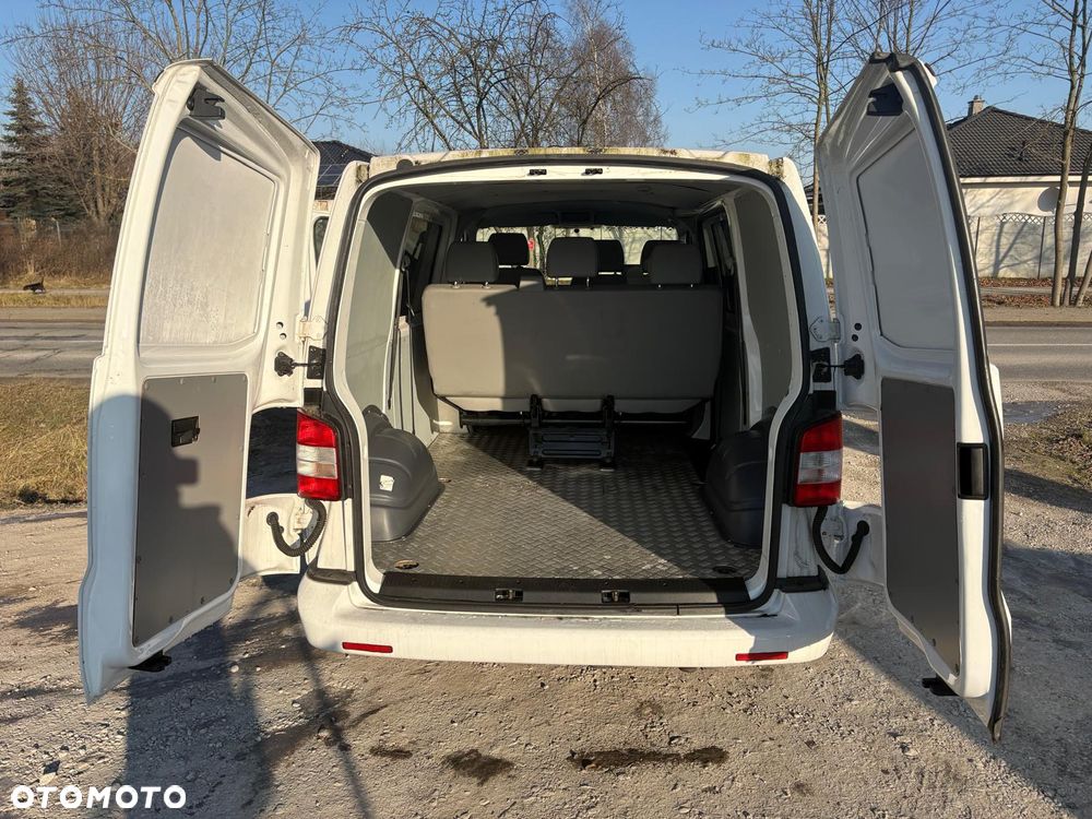 Volkswagen Transporter - 16