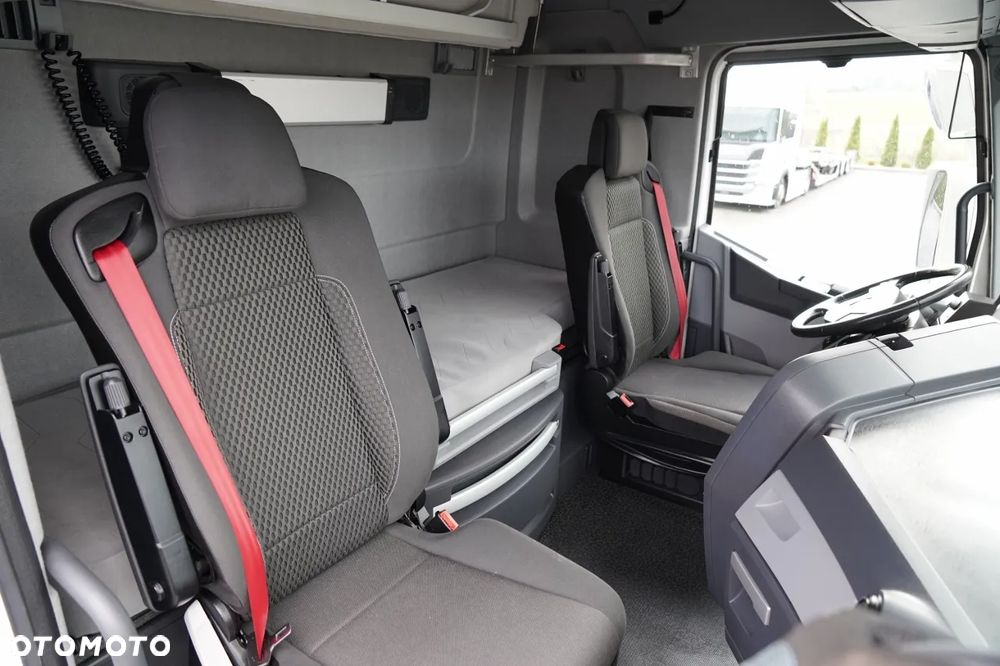 Renault T 440 / 6X2 / SOLÓWKA / FIRANKA 9.5 M / KLIMA POSTOJOWA / WINDA / ALUFELGI / OŚ PODNOSZONA - 25