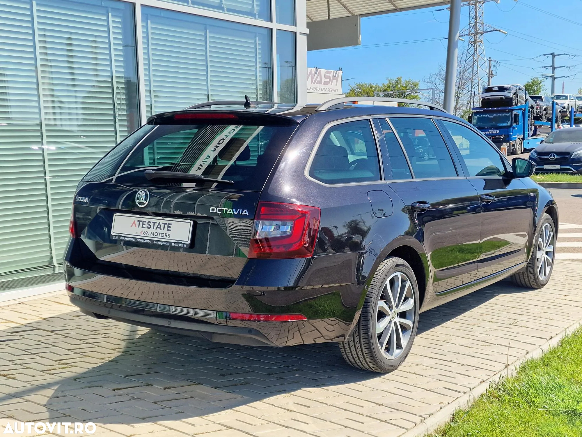 Skoda Octavia 2.0 TDI DSG Ambition - 6