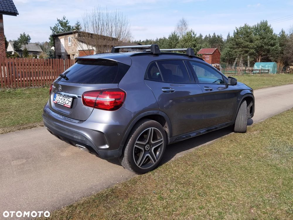 Mercedes-Benz GLA 200 7G-DCT AMG Line - 6