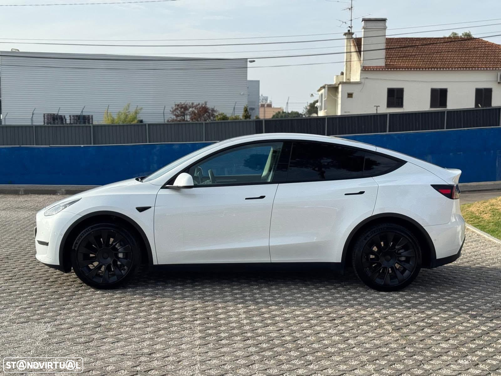 Tesla Model Y Long Range Tração Integral - 11