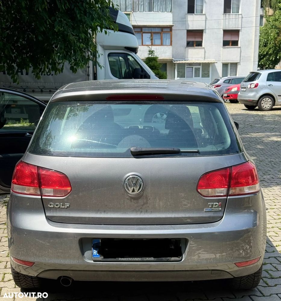 Volkswagen Golf - 5