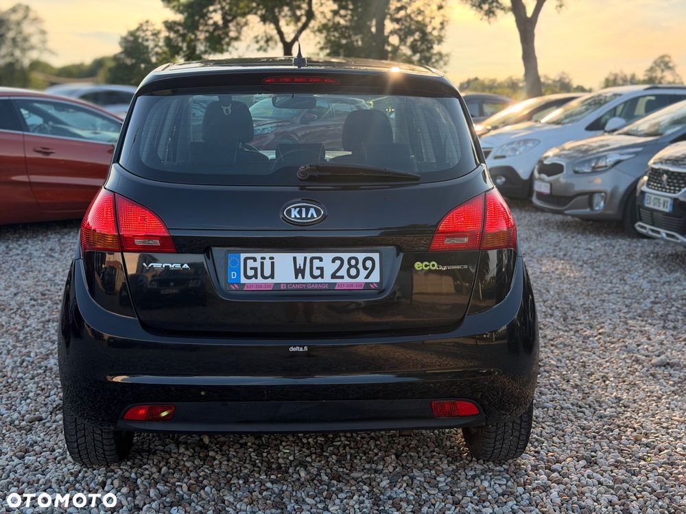 Kia Venga - 5