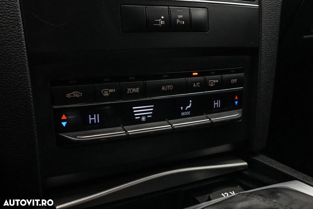 Mercedes-Benz E - 19