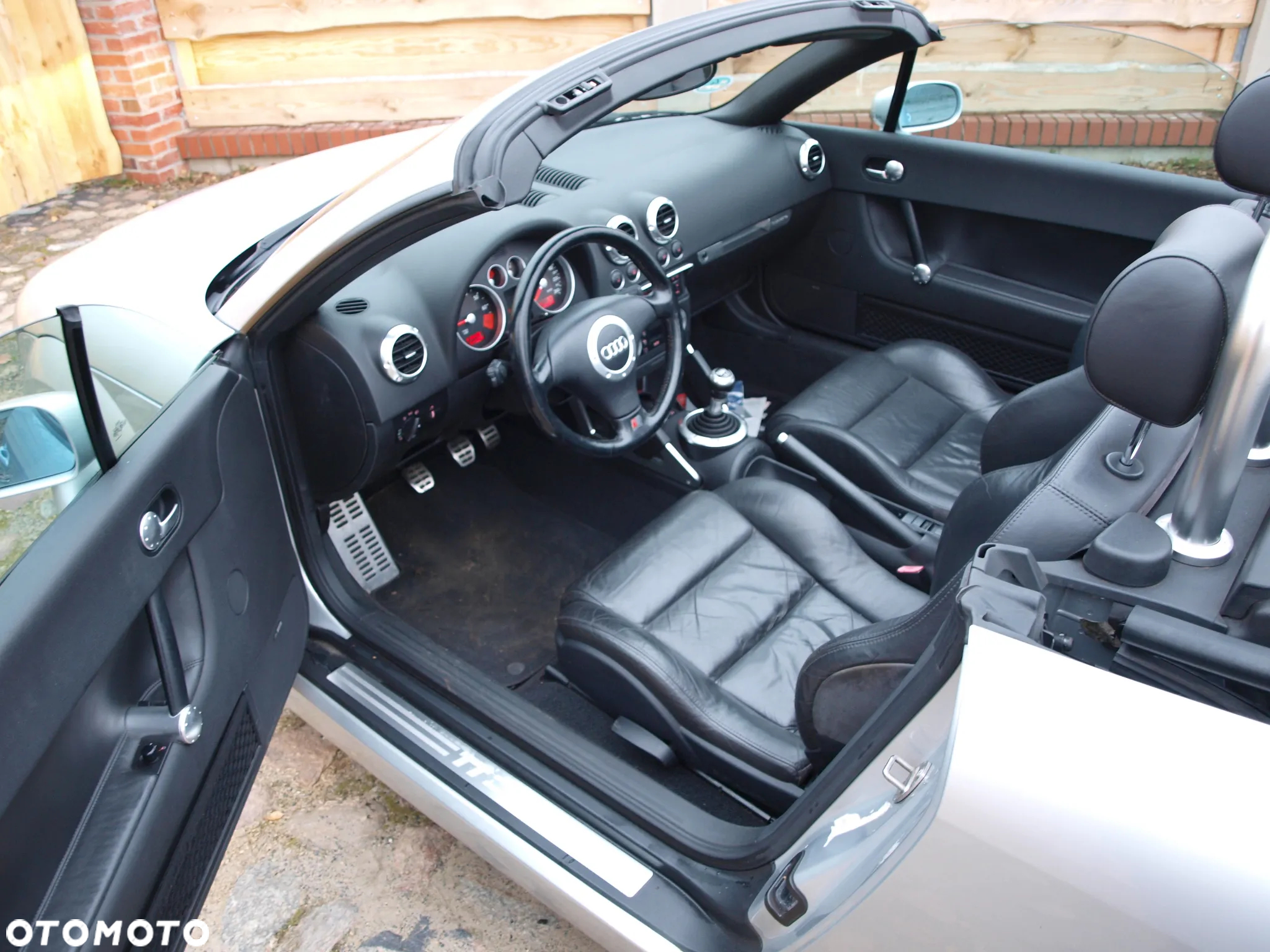 Audi TT Roadster 1.8 T quattro - 30