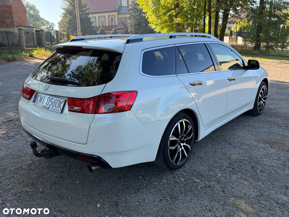 Honda Accord 2.0 Lifestyle - 11