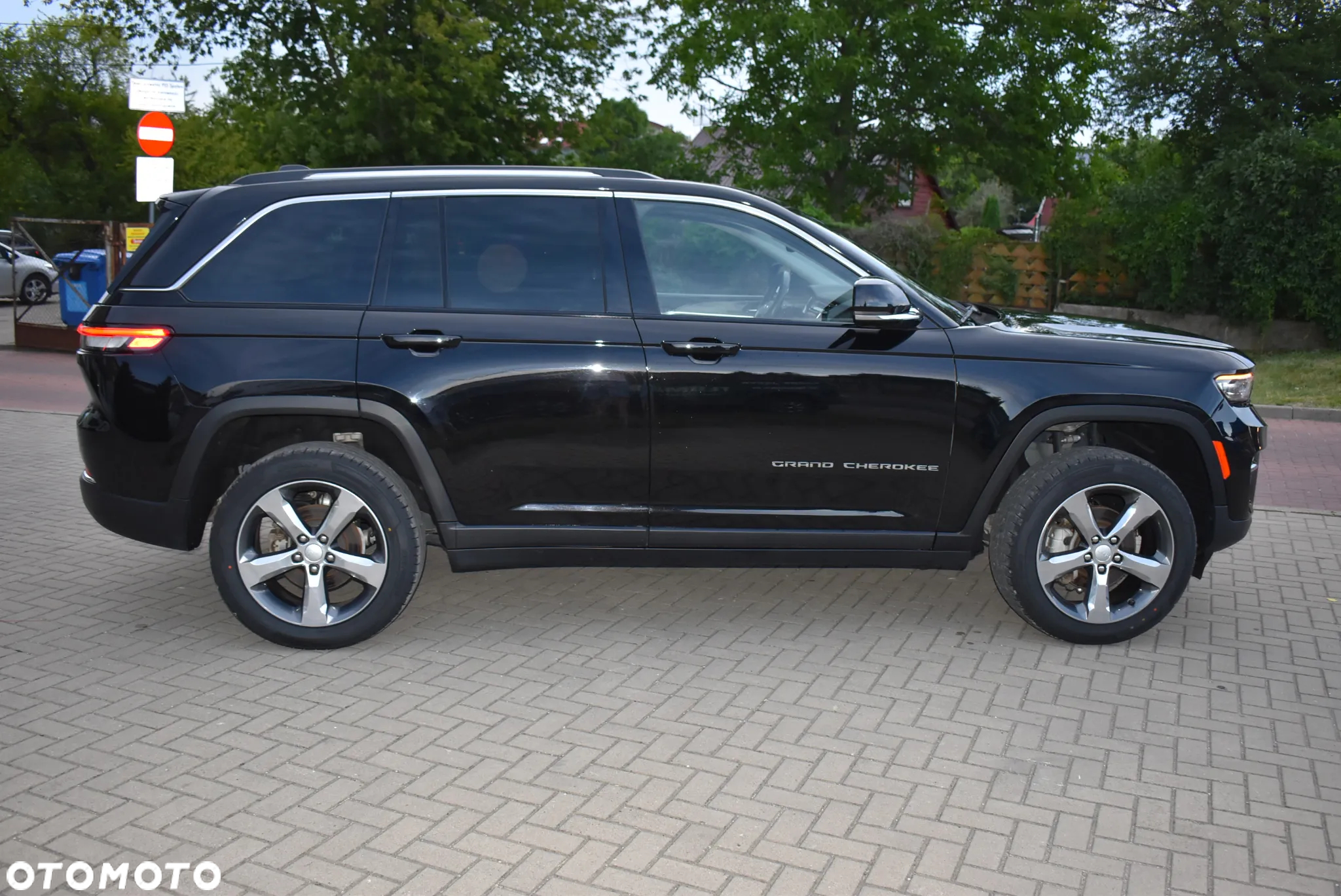 Jeep Grand Cherokee - 4