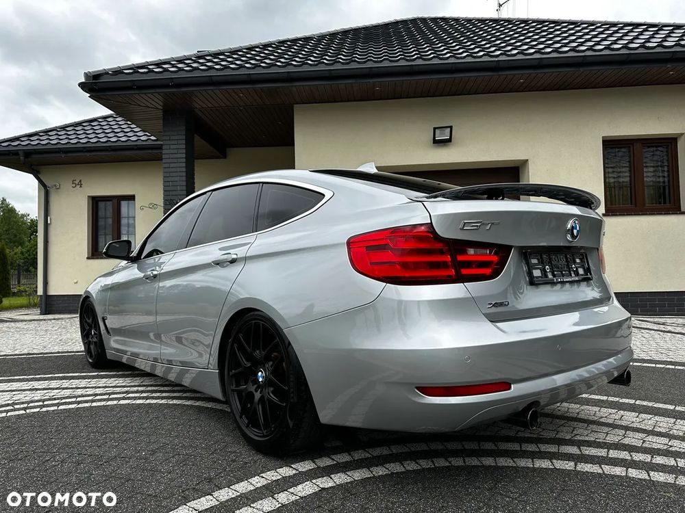 BMW 3GT 335i xDrive Sport Line - 3