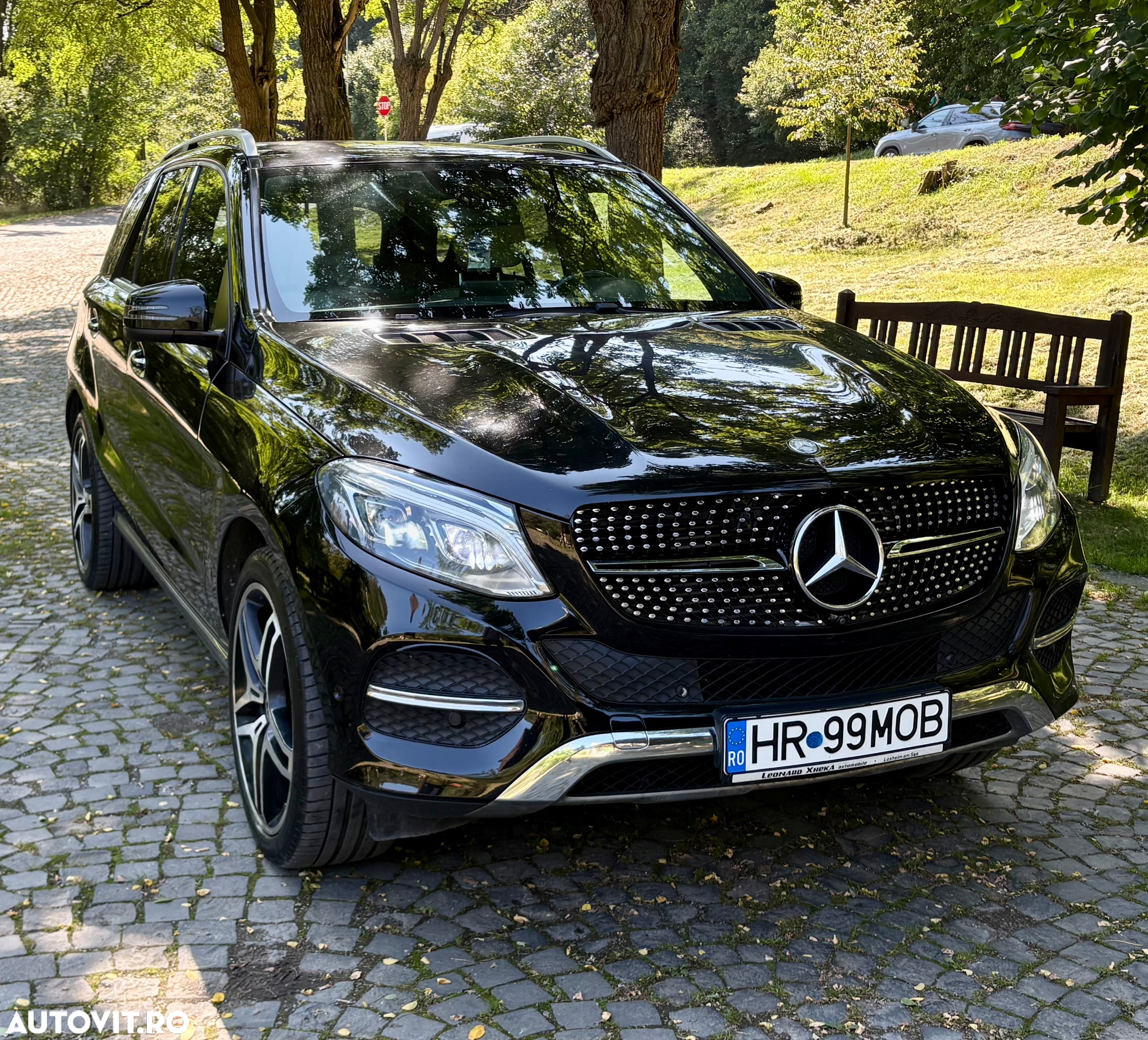 Mercedes-Benz GLE 350 d 4Matic 9G-TRONIC AMG Line - 2