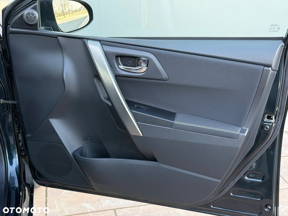 Toyota Auris 1.6 Life+ - 30