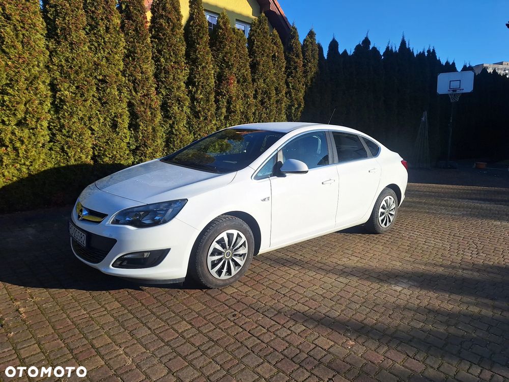 Opel Astra 1.4 T Active EU6 - 1