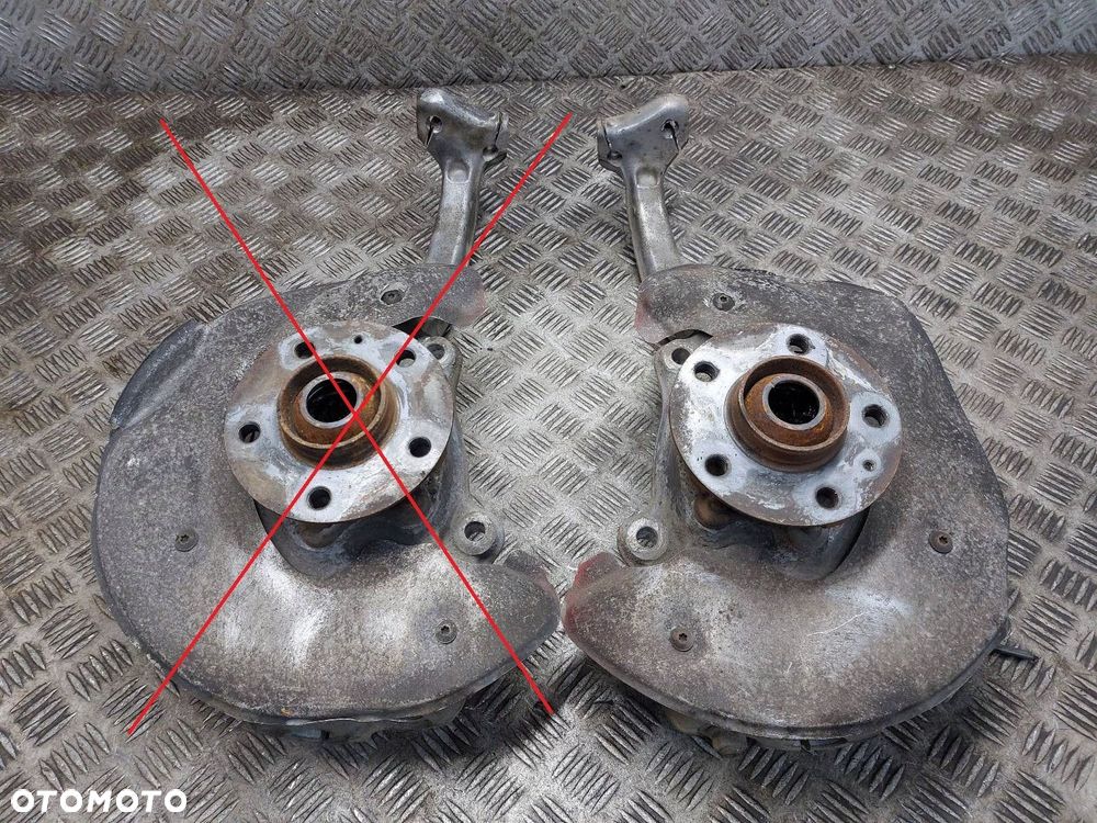 PIASTA ZWROTNICA PRAWY PRZÓD AUDI A4 B8 08245BF246J - 1