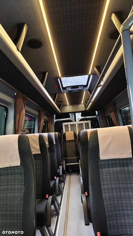 Mercedes-Benz Sprinter 516 - 14