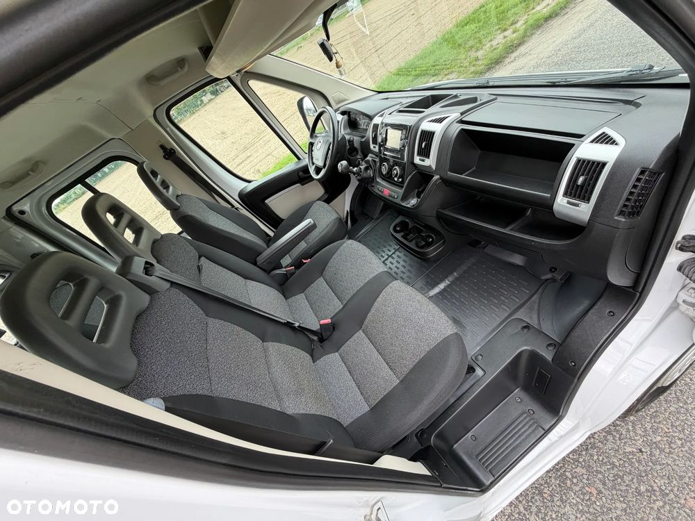 Fiat Ducato * 2.3 / 130KM * DOKA / Brygadówka * Skrzyniowy * 7 Osób * - 28