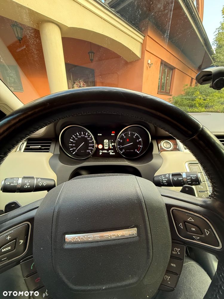Land Rover Range Rover Evoque - 12
