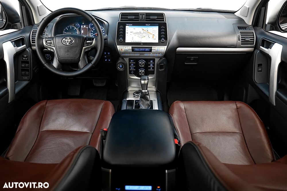 Toyota Land Cruiser 2.8l D-4D 204 CP A/T 7 locuri Luxury AVS Brown - 13
