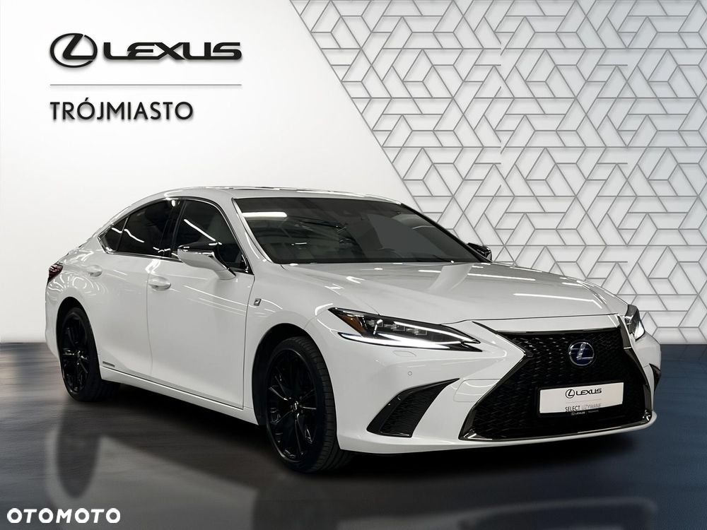 Lexus ES 300h F Sport Edition - 4