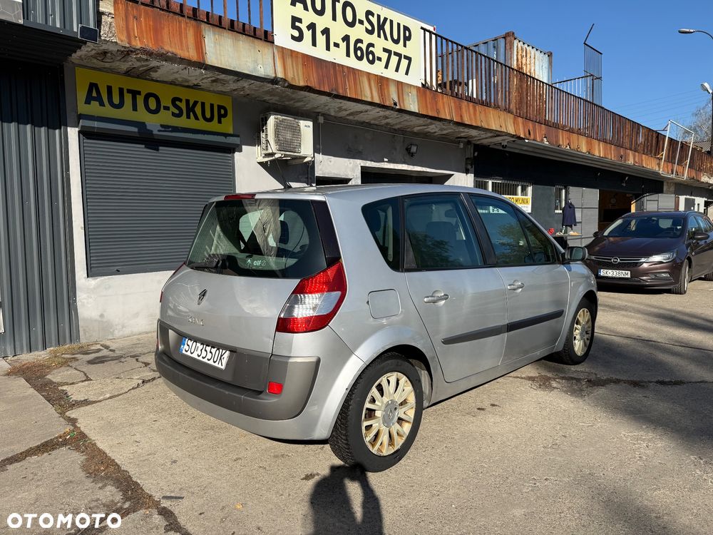 Renault Scenic - 11