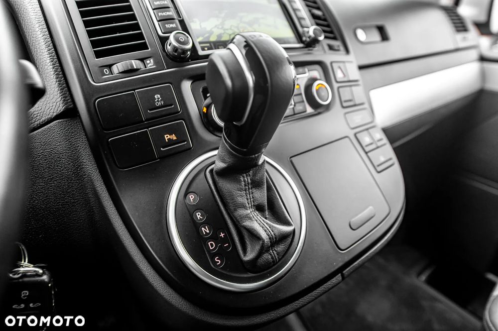 Volkswagen Multivan - 35