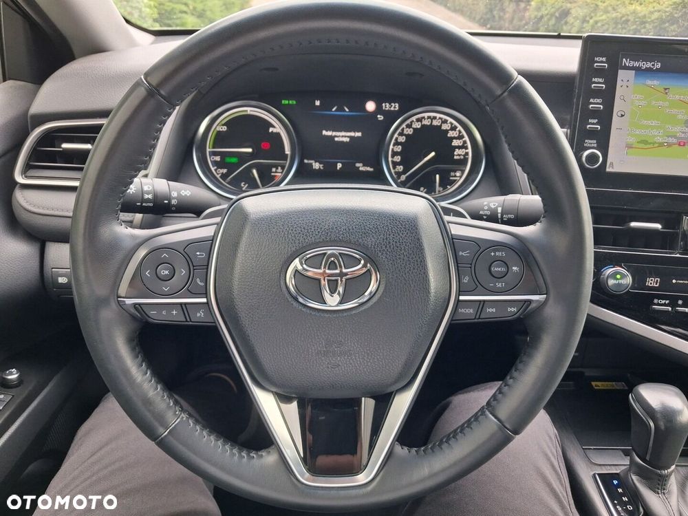 Toyota Camry 2.5 Hybrid Executive CVT - 10