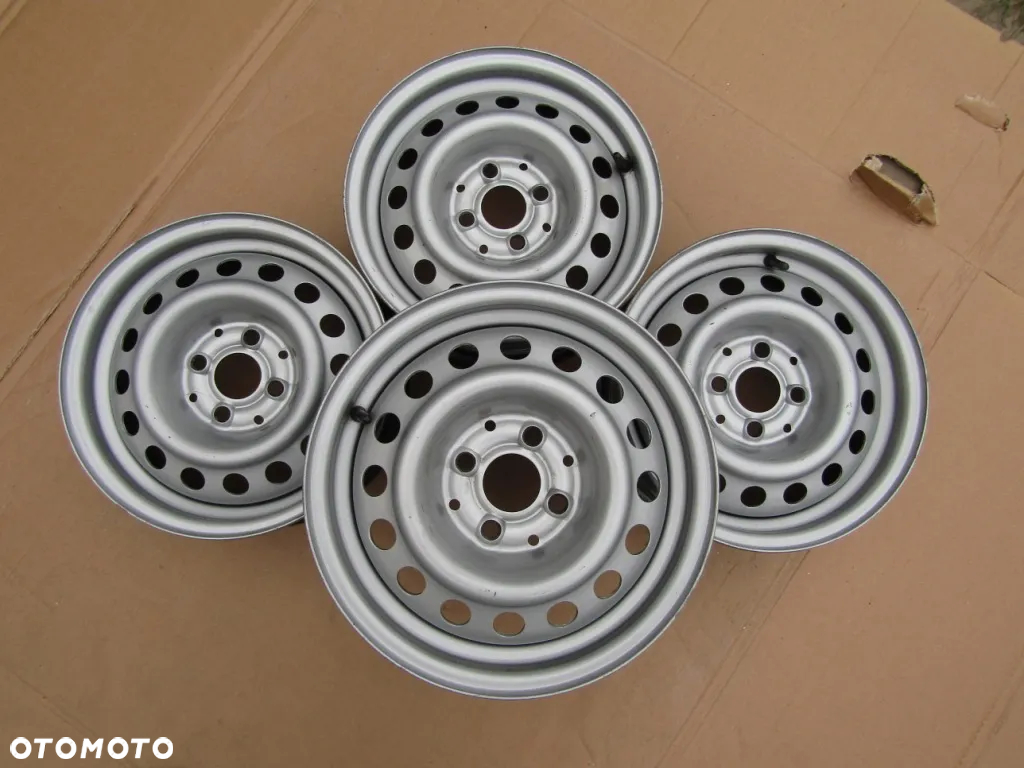 4x Felgi 14 VW Caddy Passat Golf II III / BMW / Przyczepa Laweta 4x100 ET35 - 13