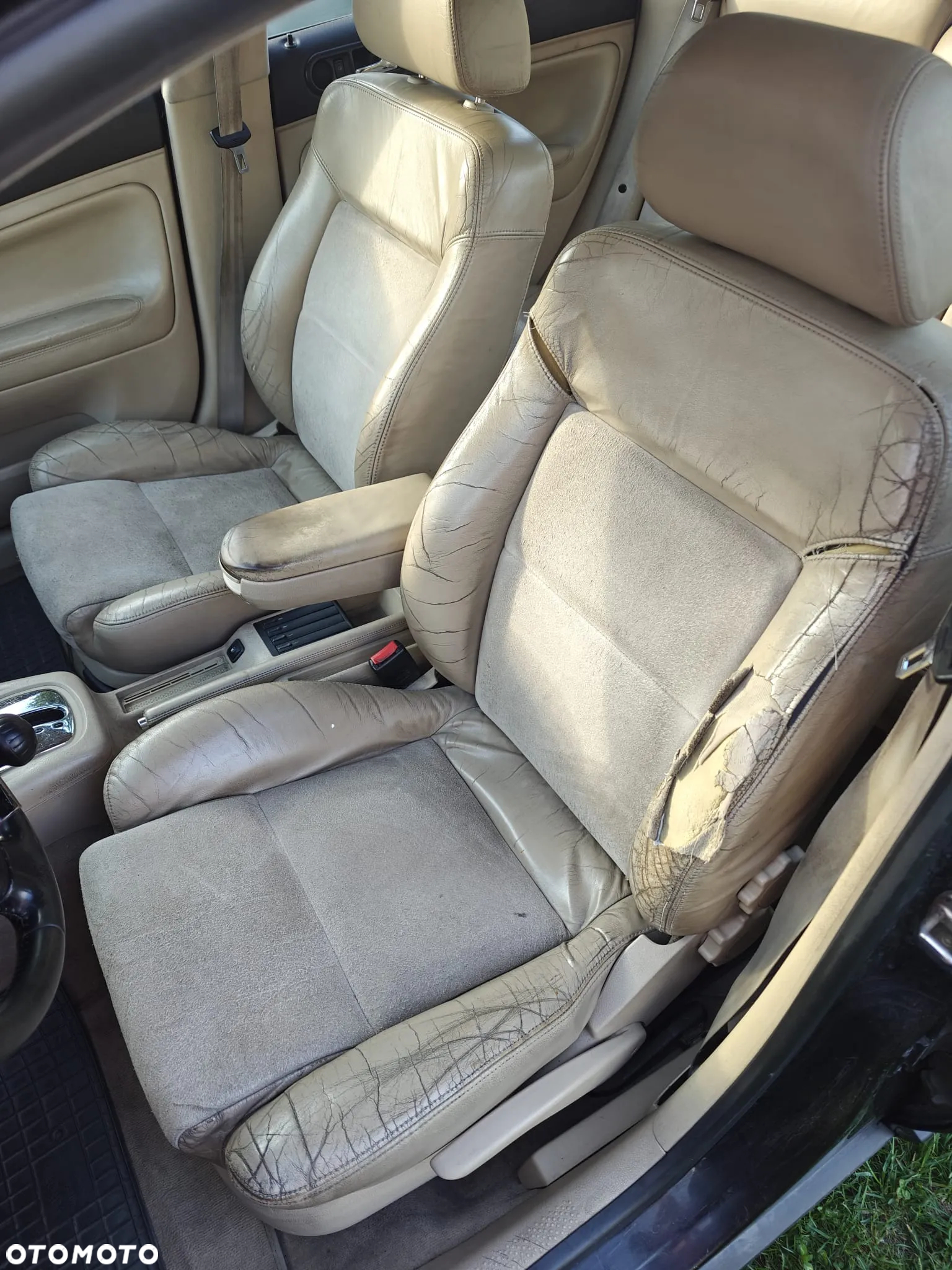 Volkswagen Passat - 12