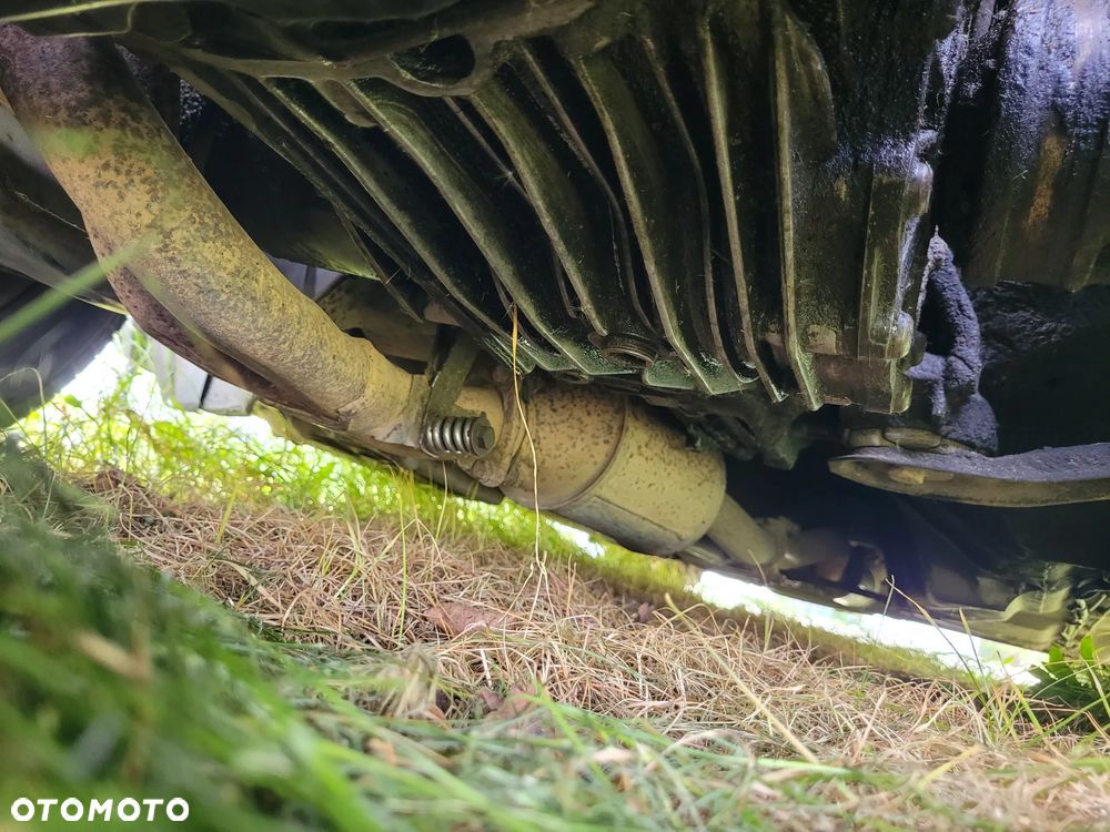 Audi 80 2.0 E - 25