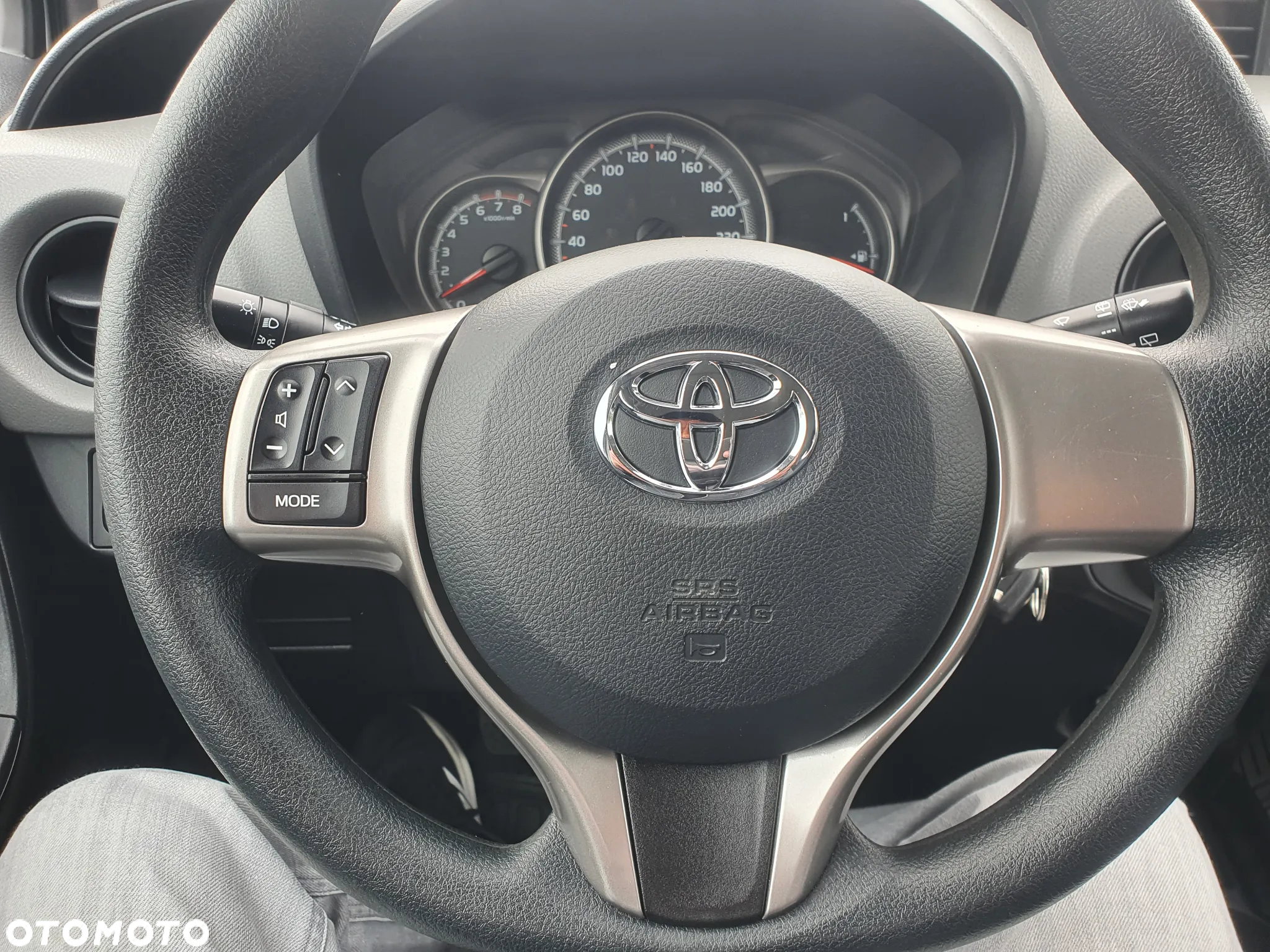 Toyota Yaris 1.0 Active - 15